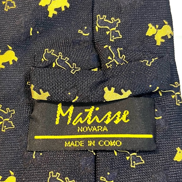 ITALIAN VINTAGE SILK MATISSE TERRIER TIE - Picture 4 of 7